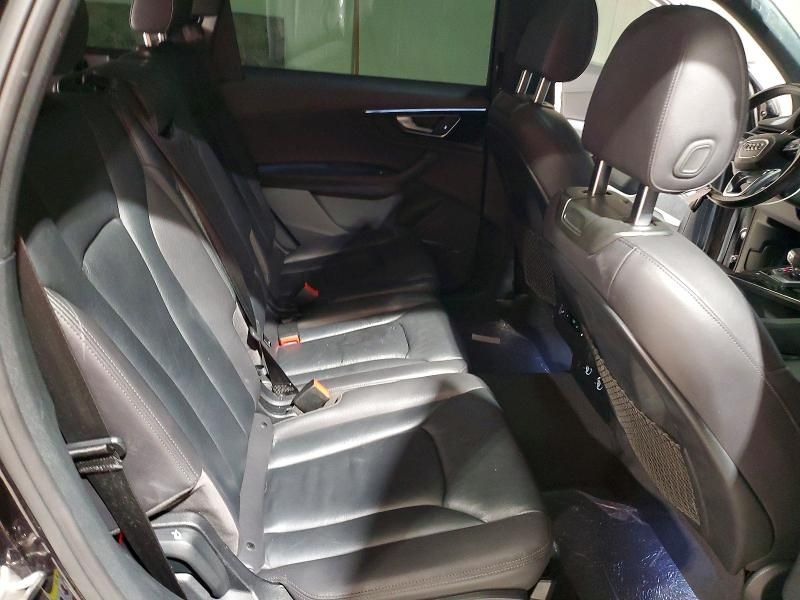 2018 Audi Q7 Premium Plus