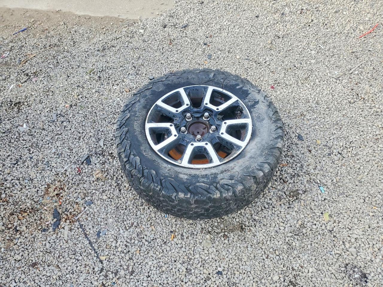 2017 Toyota Tundra SR5