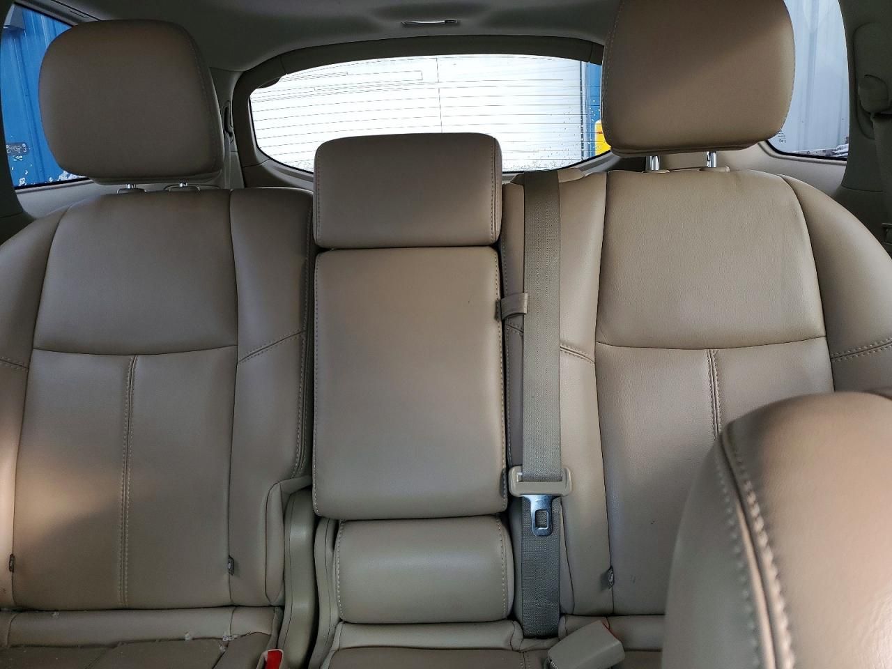 2015 Nissan Pathfinder s