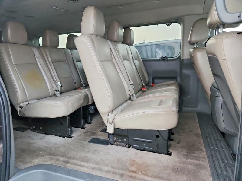 2016 Nissan NV 3500 S