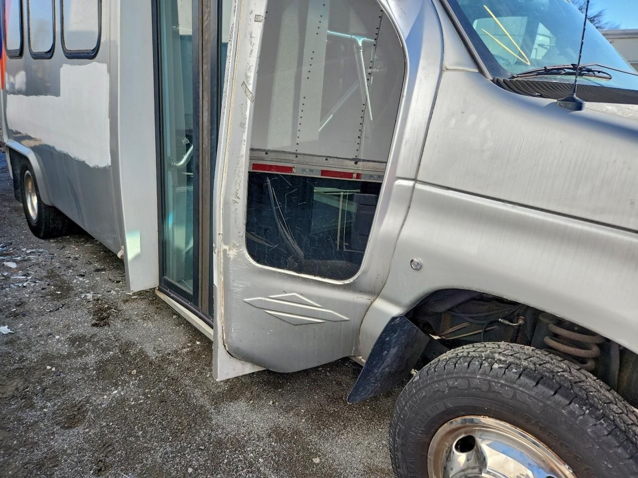 2018 Ford Econoline E350 Super Duty Cutaway van