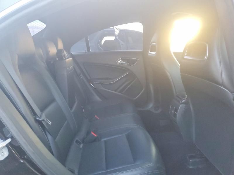 2018 Mercedes-Benz Cla 250