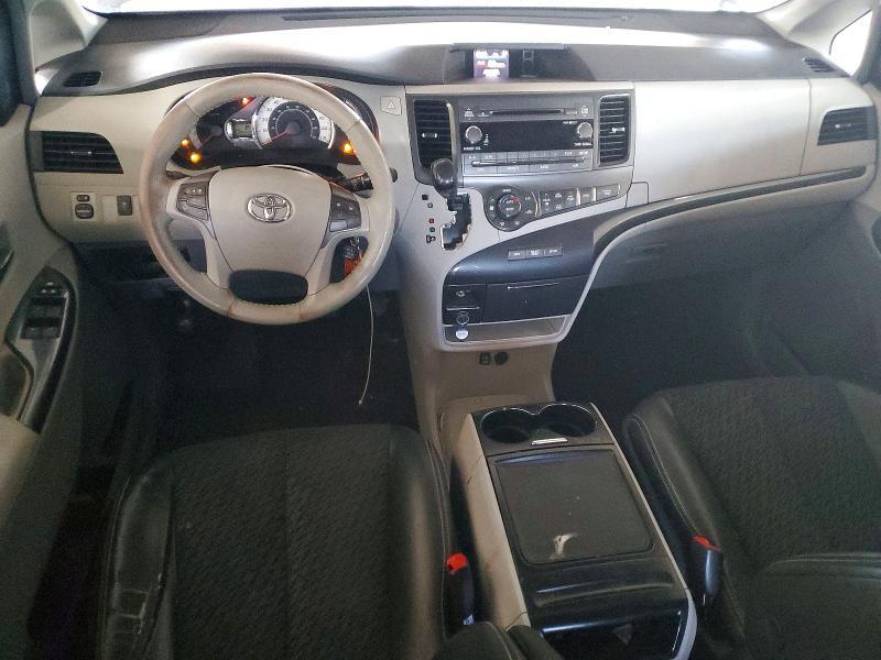 2012 Toyota Sienna Sport