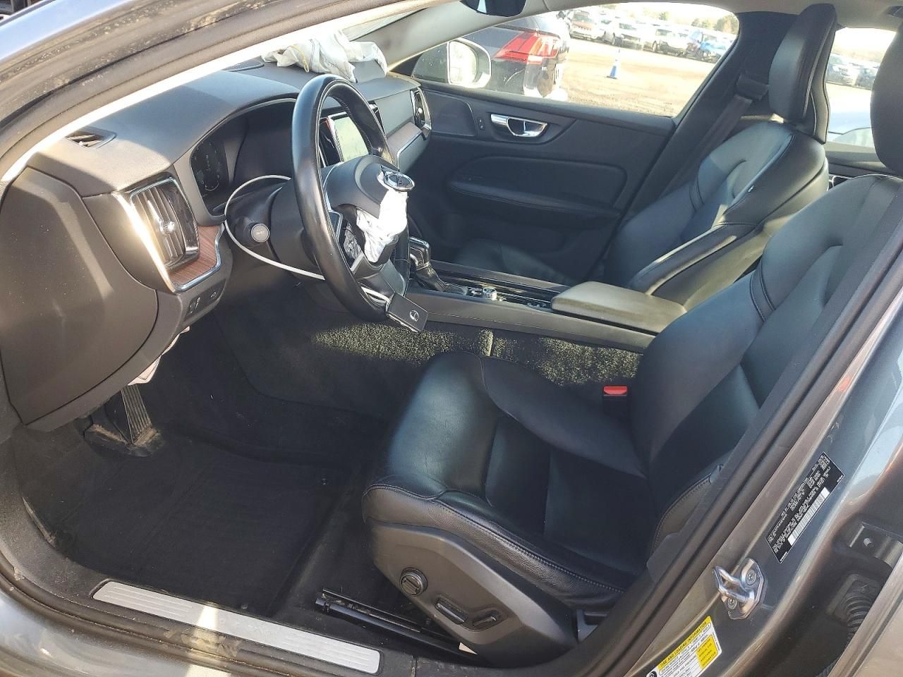 2019 Volvo S60 T6 Momentum