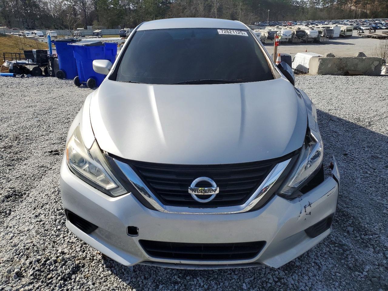 2017 Niss Altima 2.5 s