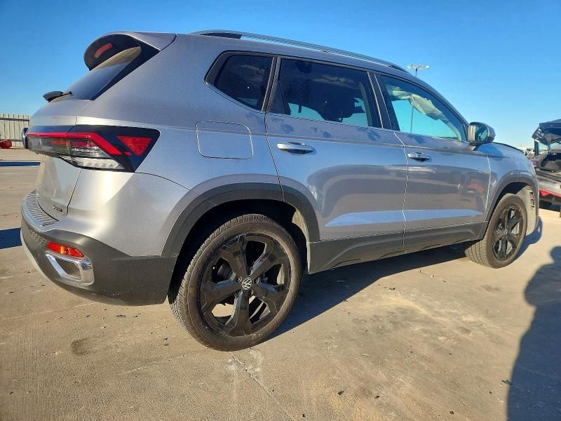 2025 Volkswagen Taos sel