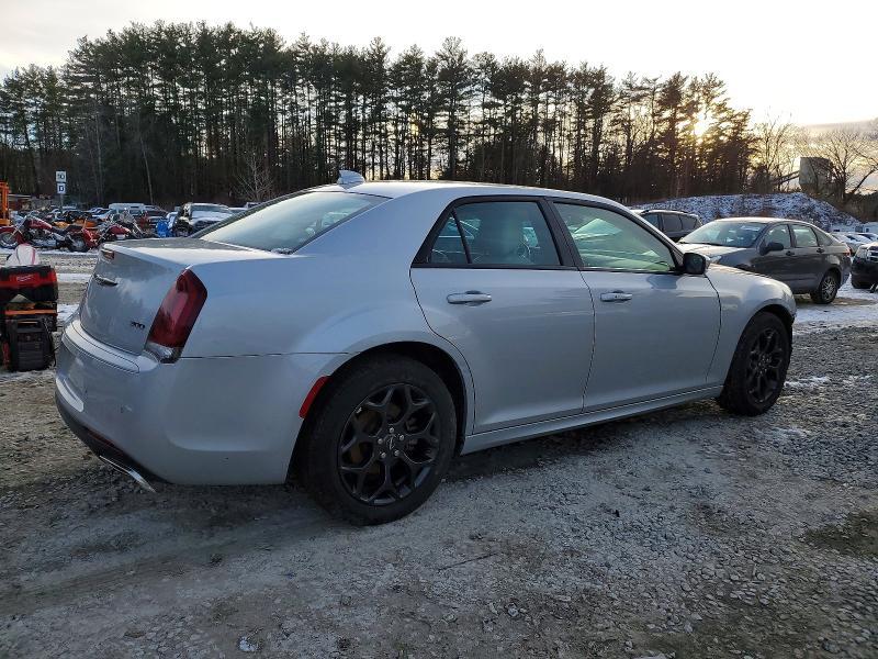 2021 Chrysler 300 Touring