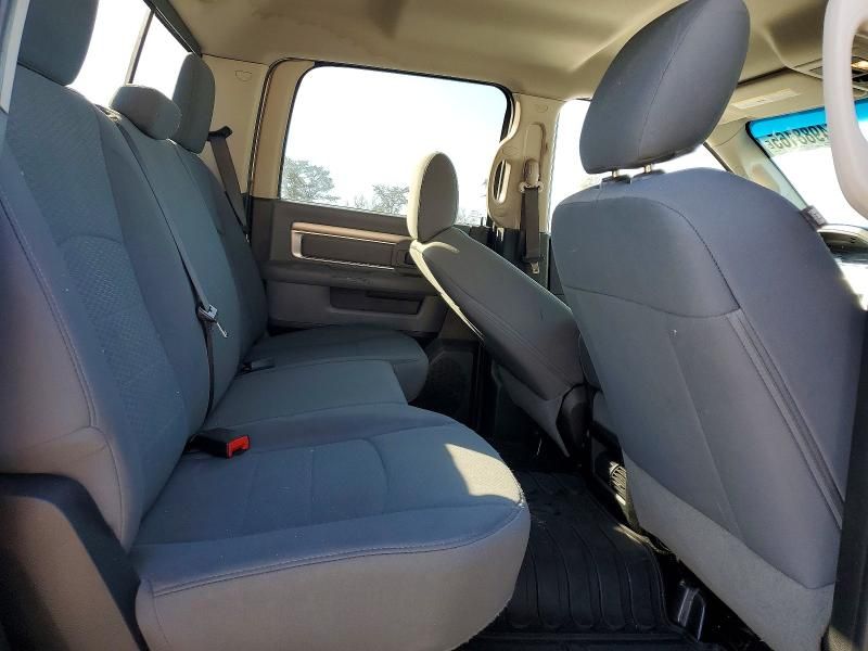 2015 Dodge RAM 1500 SLT