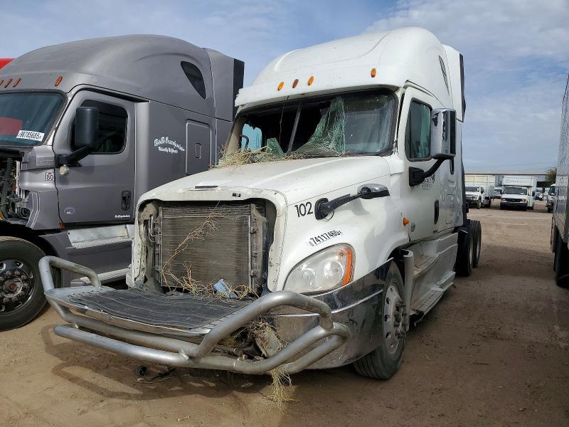 2015 Freigliner Cascadia 125