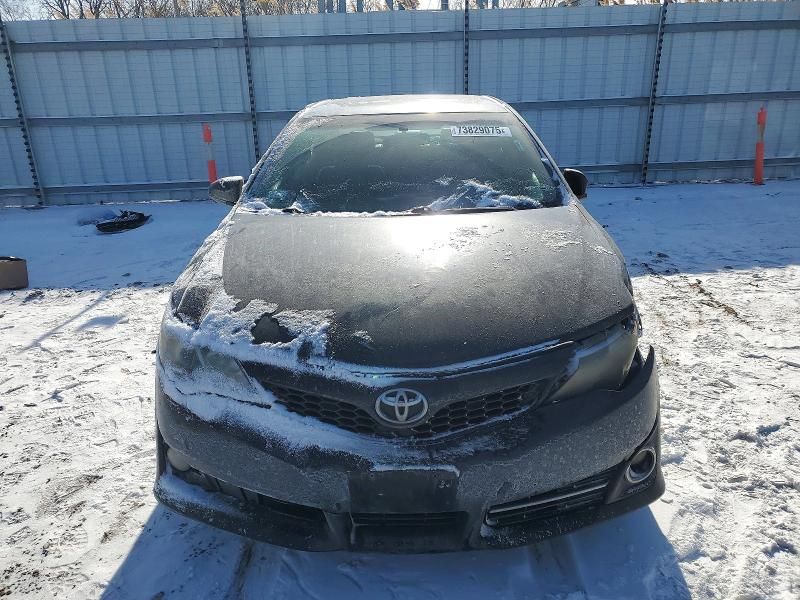 2013 Toyota Camry l