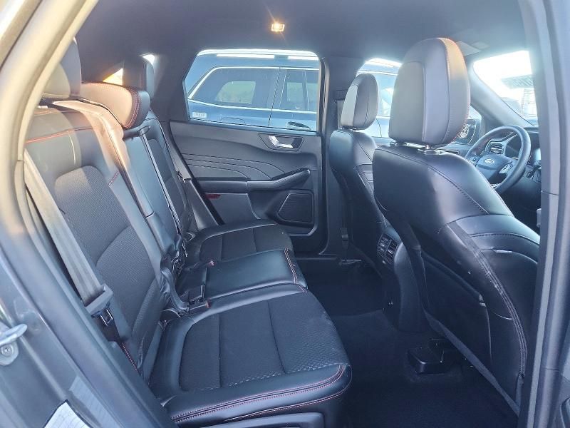 2025 Ford Escape st Line