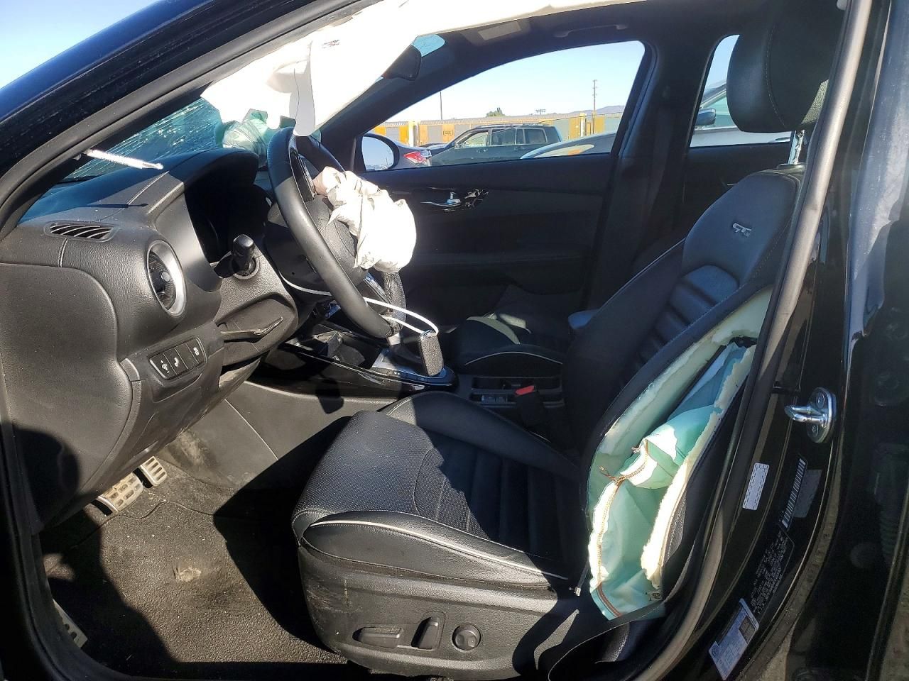 2023 KIA Forte Gt-line