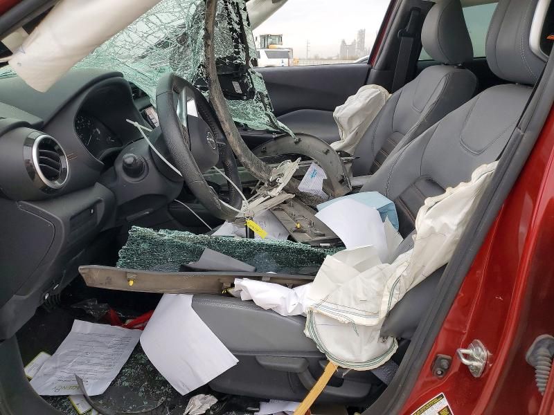 2023 Nissan Kicks sr