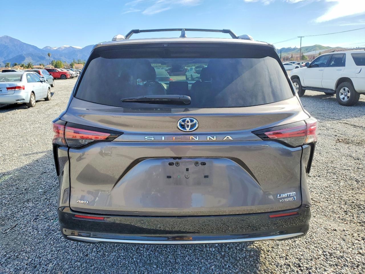 2022 Toyota Sienna Limited