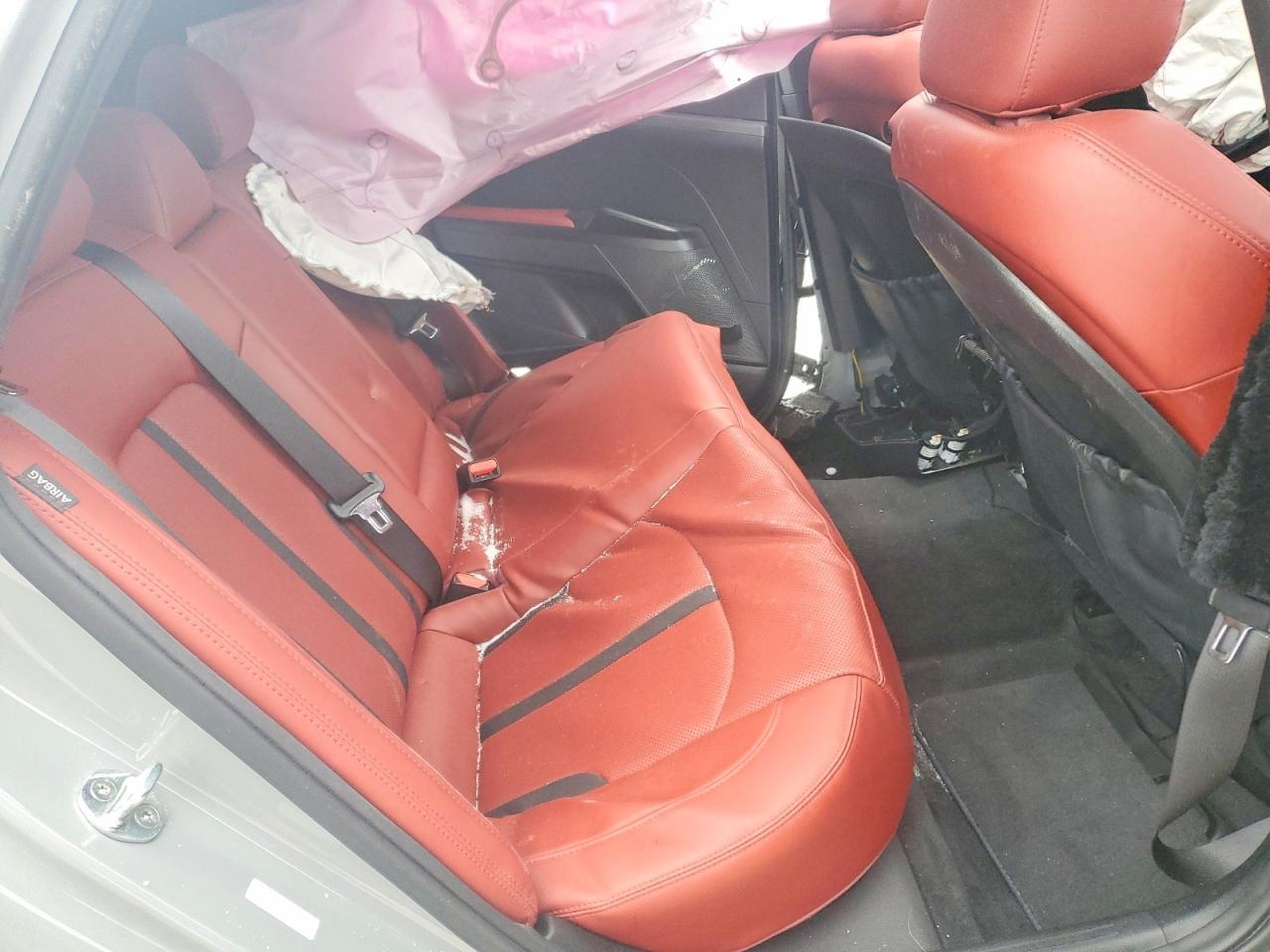 2022 KIA K5 gt Line