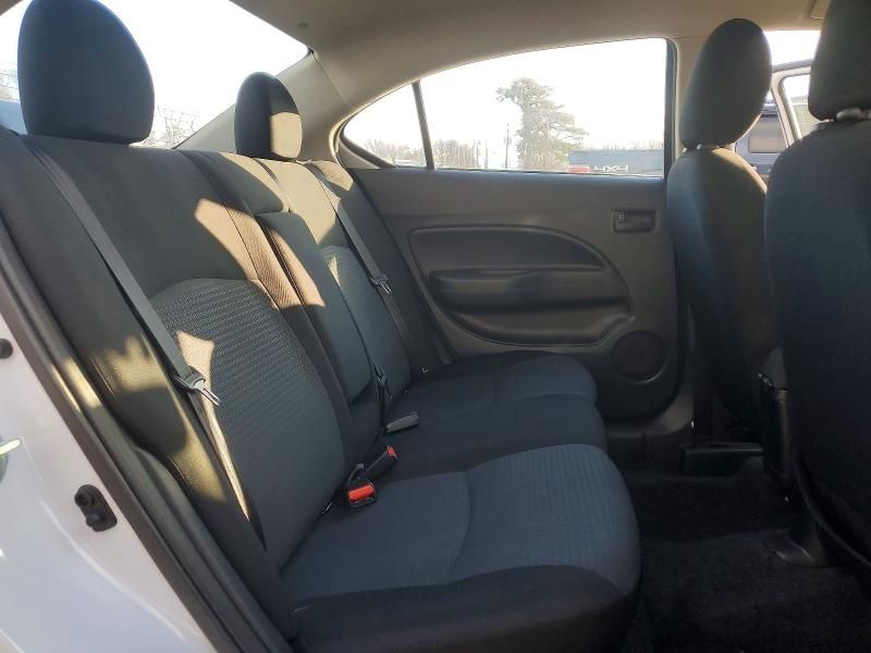 2021 Mitsubishi Mirage G4 es