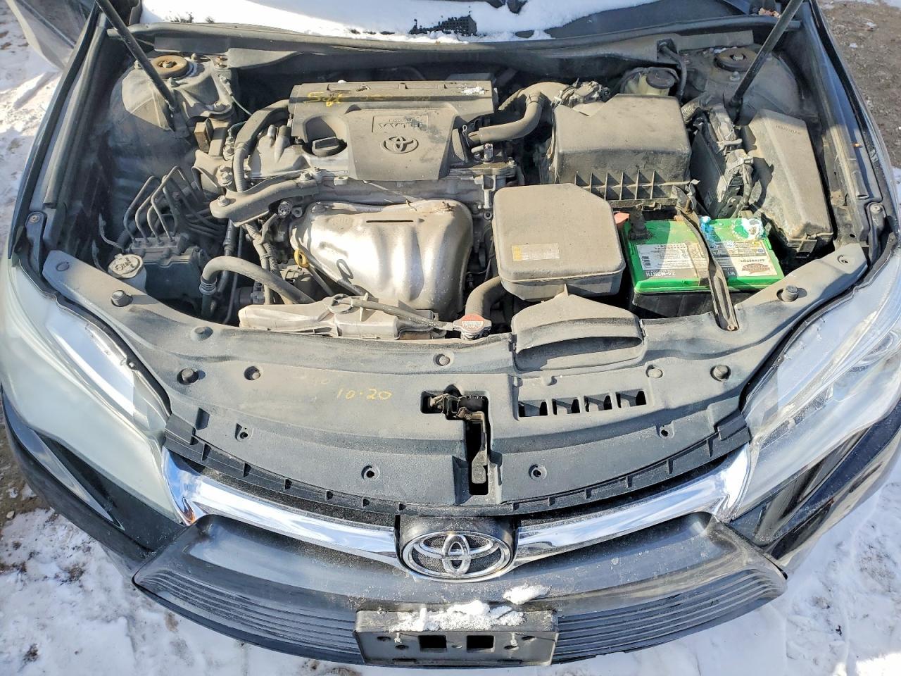 2016 Toyota Camry le