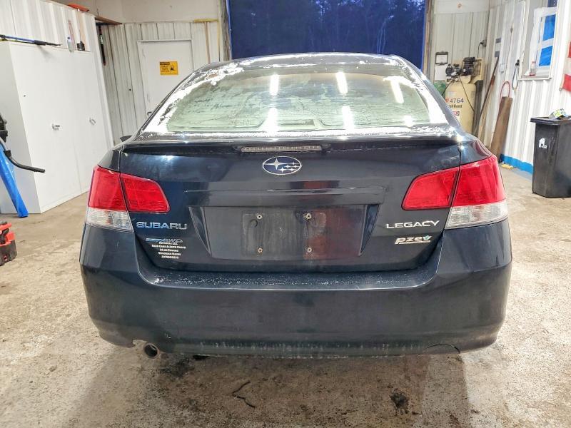 2010 Subaru Legacy 2.5i Premium