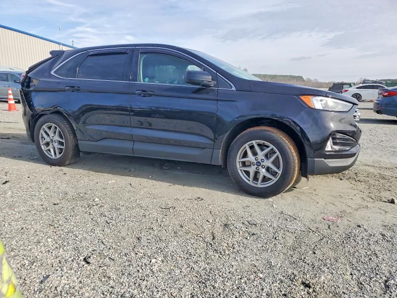 2022 Ford Edge sel