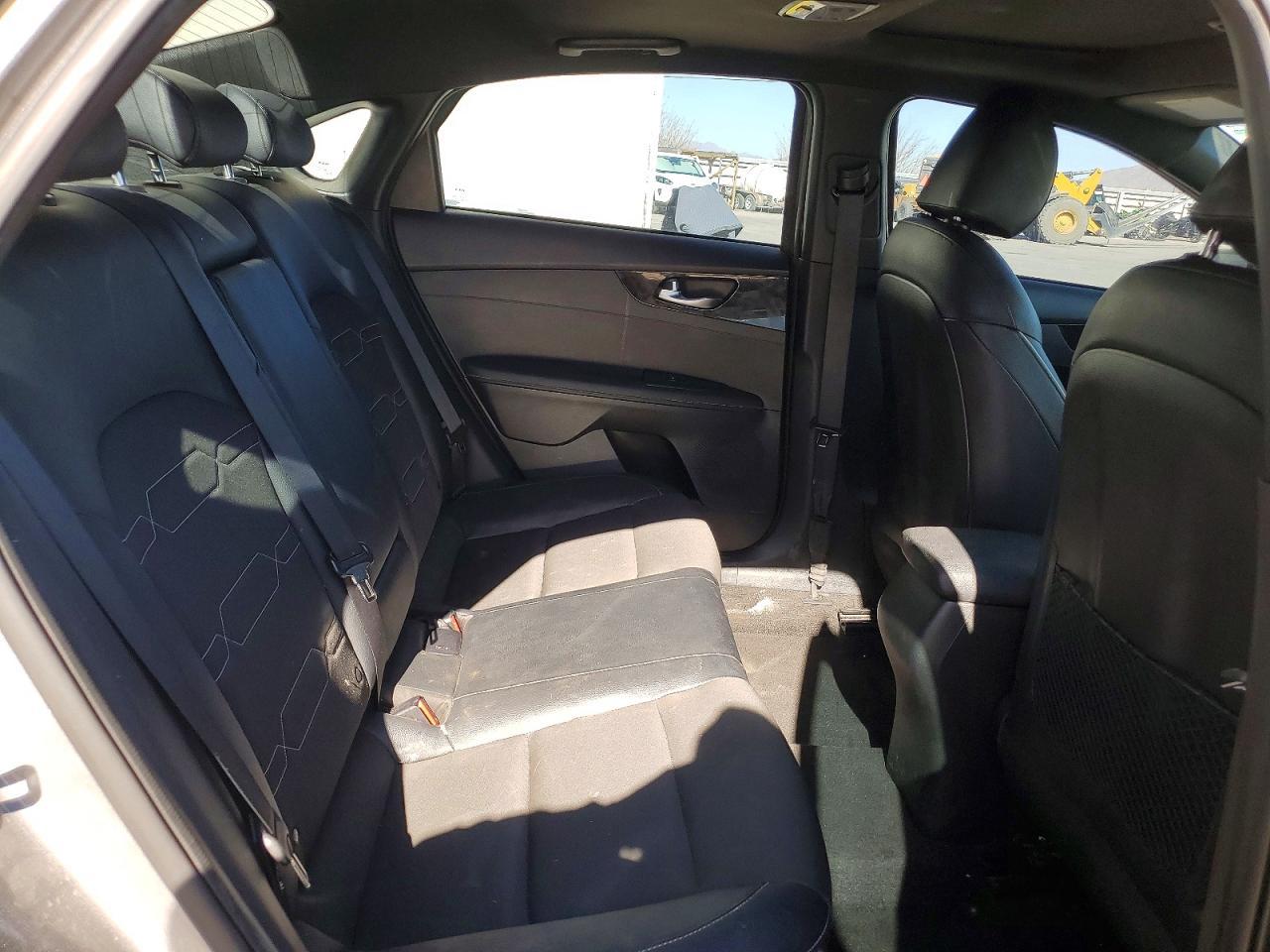 2023 KIA Forte gt Line