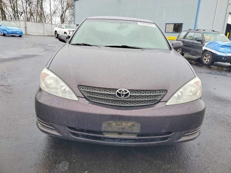 2004 Toyota Camry le
