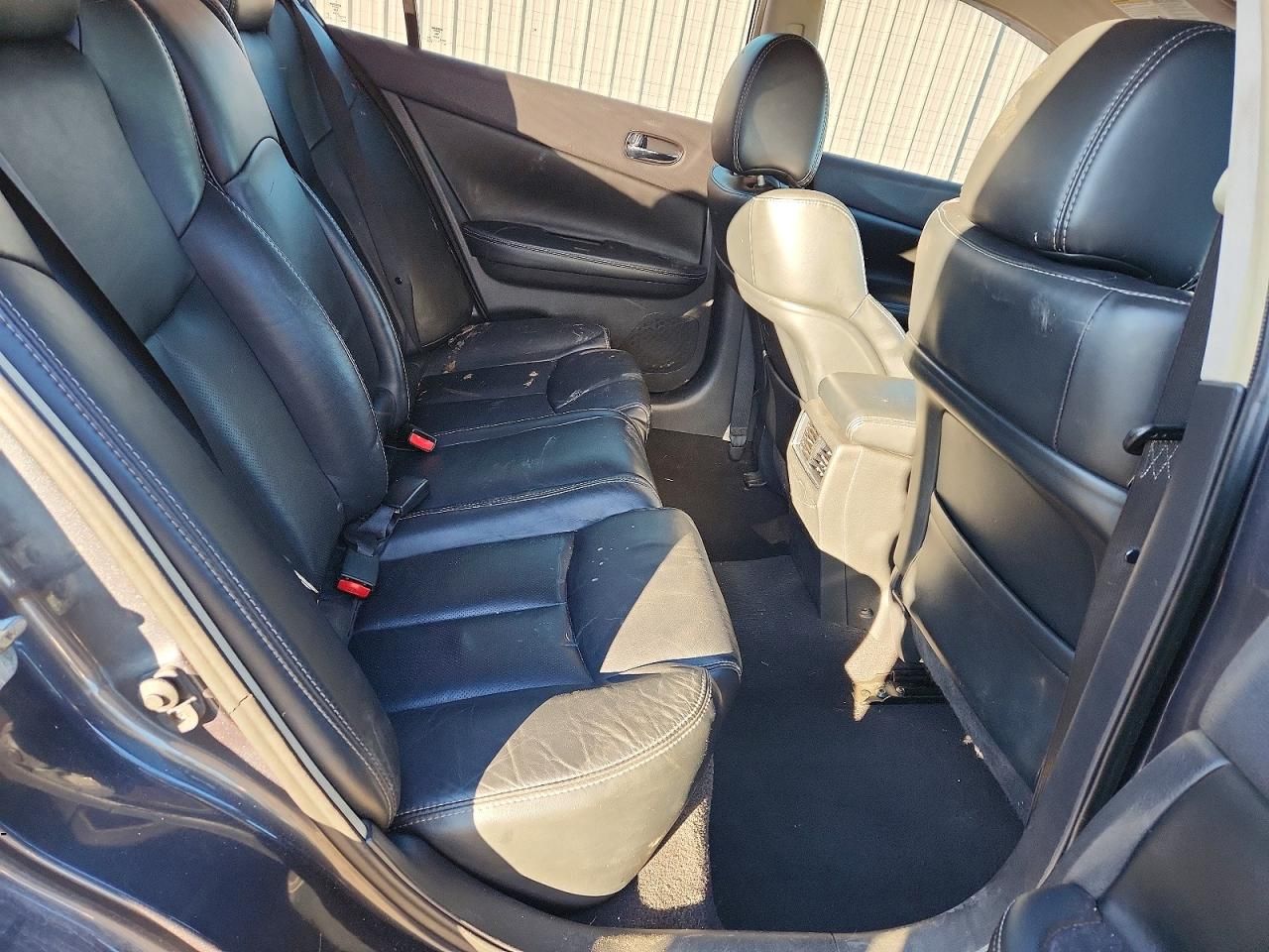 2013 Nissan Maxima s