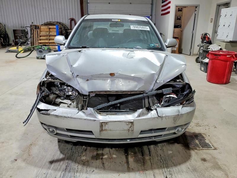 2004 Hyundai Elantra gls