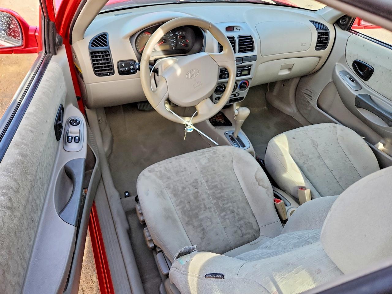 2003 Hyundai Accent gl