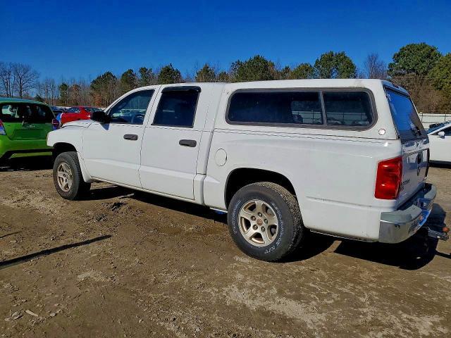 2005 Dodge Dakota Quad SLT