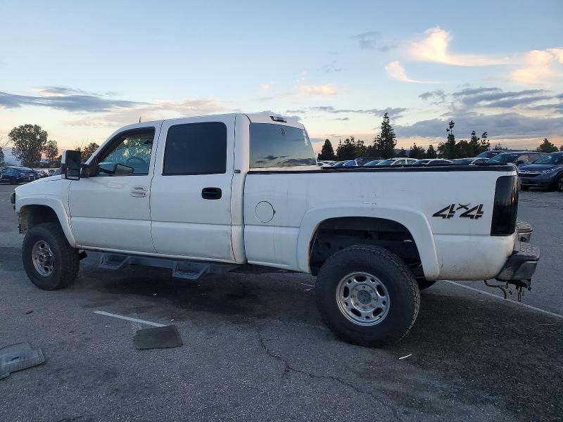2004 GMC Sierra K2500 Crew Cab