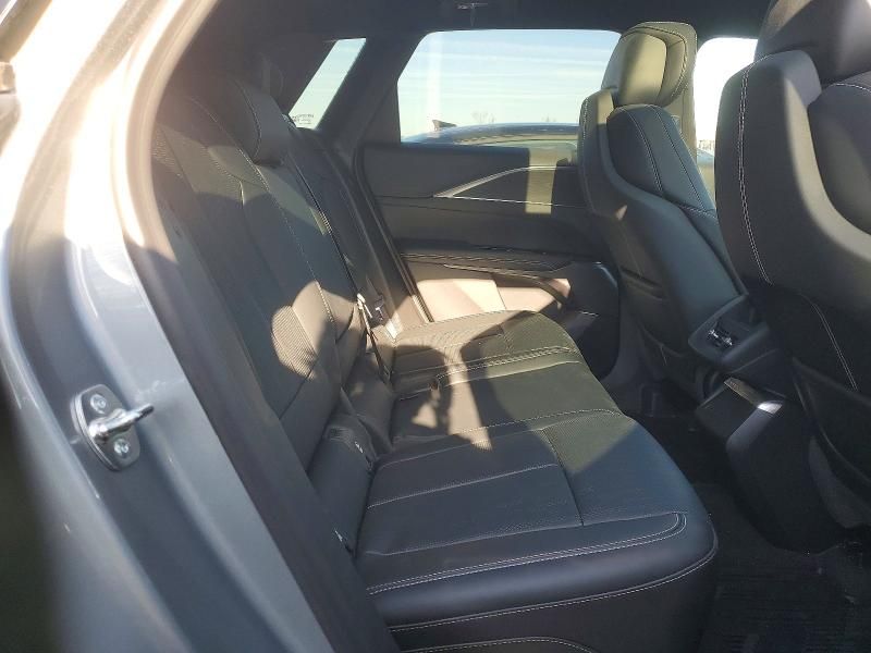 2025 Cadillac Lyriq Luxury