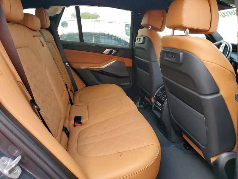 2023 BMW X5 M50i