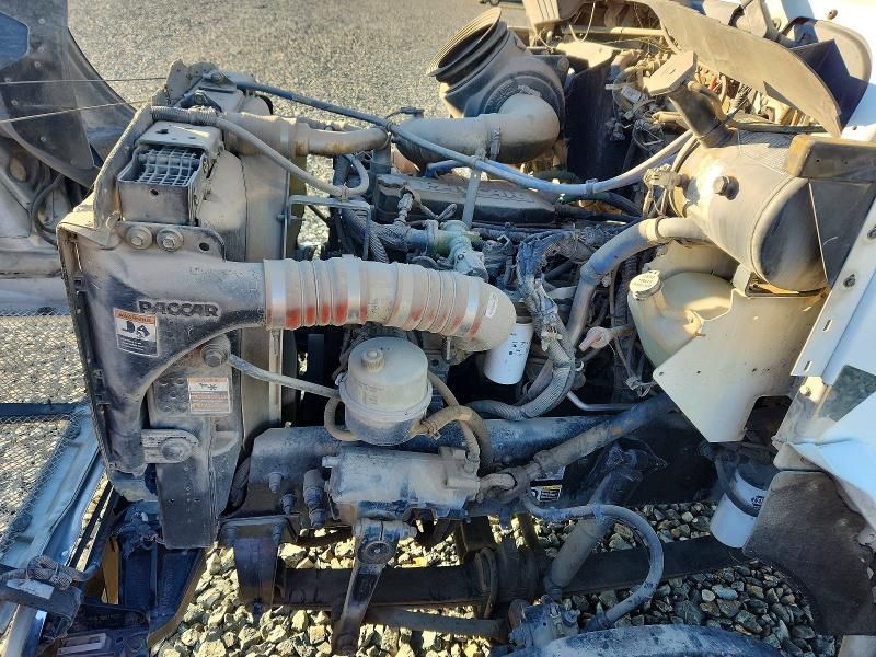 2011 Kenworth Constructi-BOX Truck