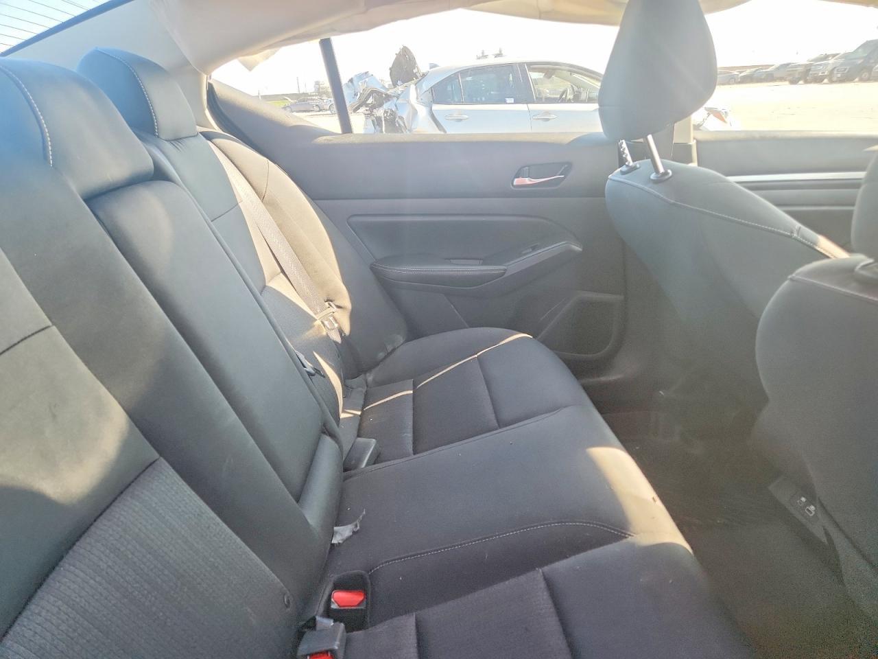2022 Nissan Altima sv