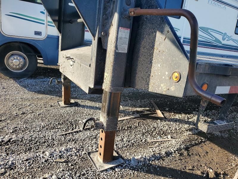 2022 Big Tex 25GN-30BK+5MR Equipment Trailer