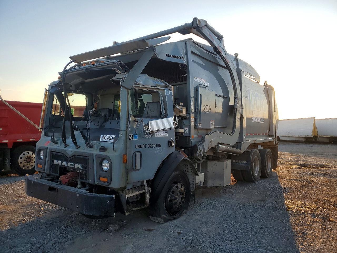 2024 Mack Terrapro Refuse Truck