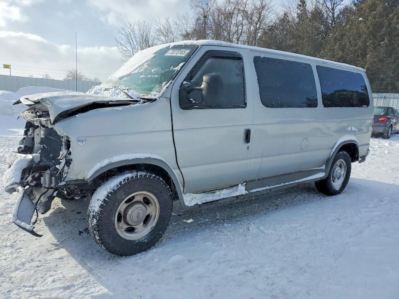 2012 Ford Econoline E350 Super Duty Wagon