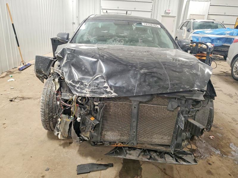 2014 KIA Cadenza Premium