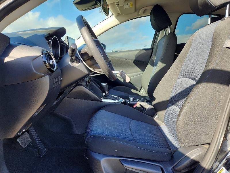 2020 Toyota Yaris le