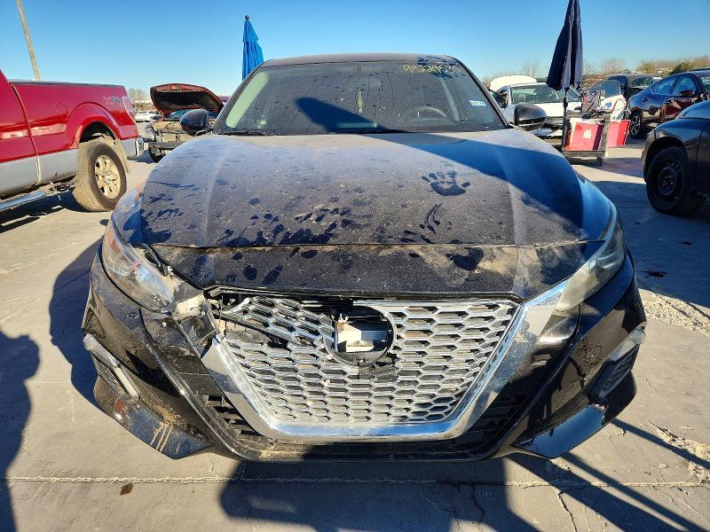 2019 Nissan Altima s