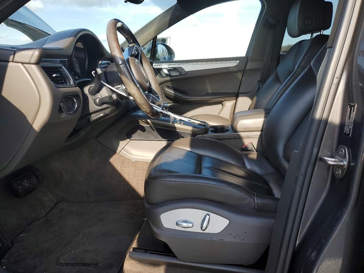 2015 Porsche Macan s