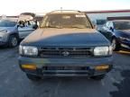 1997 Nissan Pathfinder xe