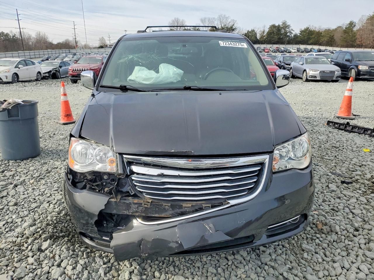 2012 Chrysler Town & Country Touring l