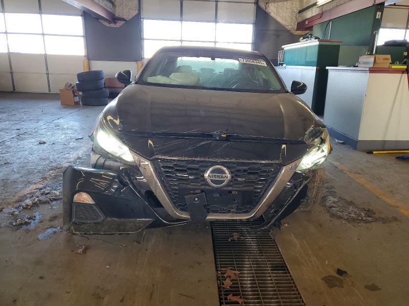 2019 Nissan Altima sr