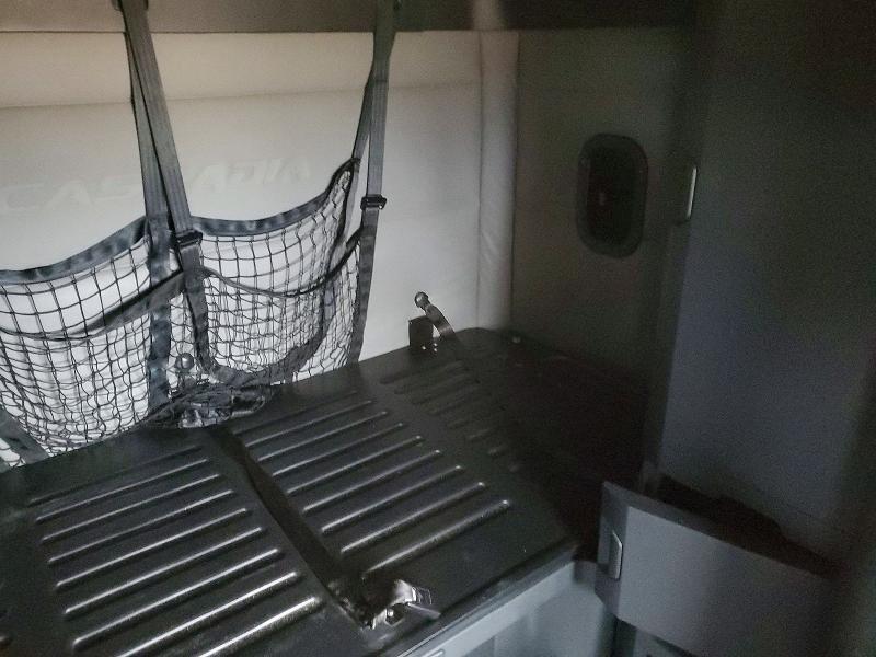 2021 Freightliner Cascadia 126 Semi Truck