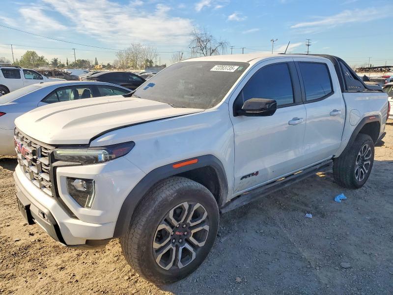 2025 GMC Canyon AT4