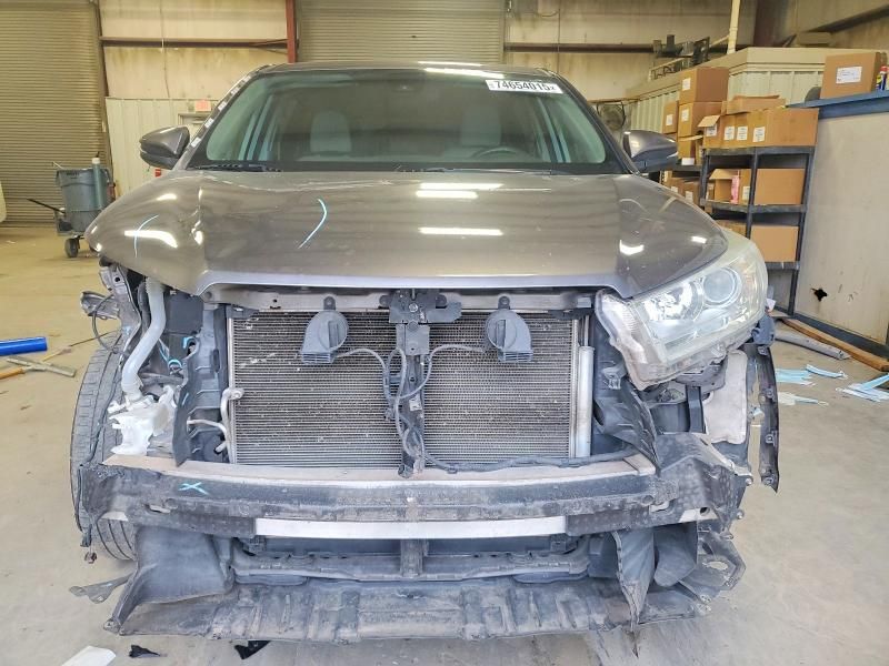 2018 Toyota Highlander le