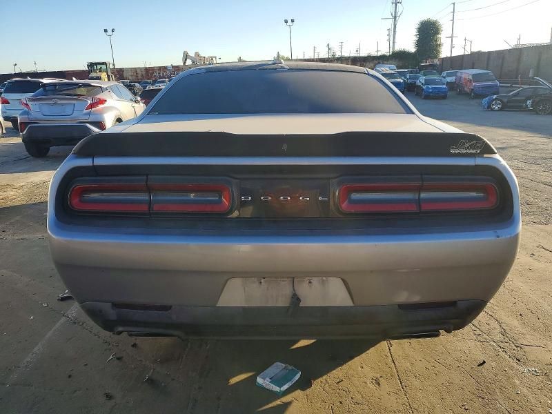 2015 Dodge Challenger sxt