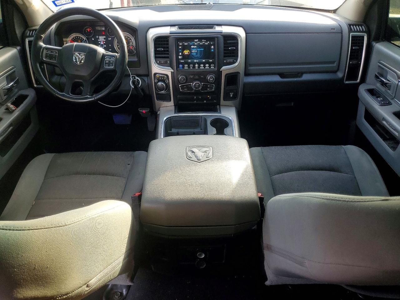 2020 Dodge Ram 1500 Classic slt