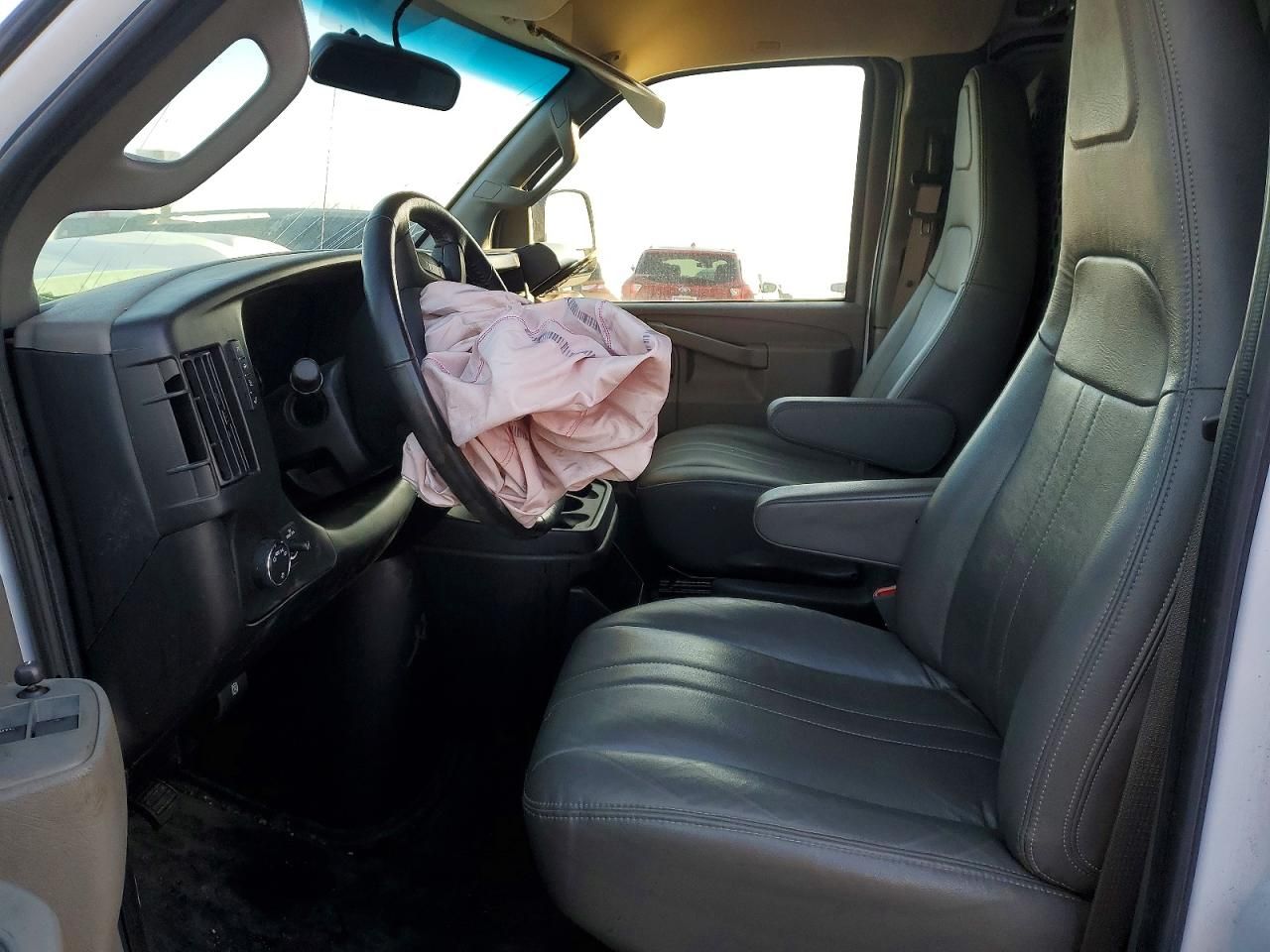 2023 Chevrolet Express G2500